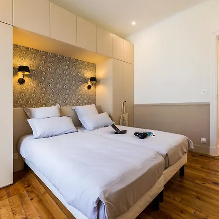 Margot Keyweek Townhouse With Terrace And Jacuzzi Close To Beaches Casa de Férias Biarritz
