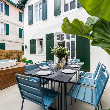 Casa de Férias Margot Keyweek Townhouse With Terrace And Jacuzzi Close To Beaches Biarritz