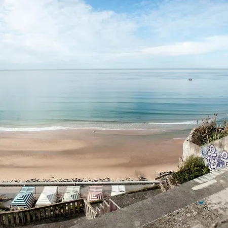 Casa de Férias Margot Keyweek Townhouse With Terrace And Jacuzzi Close To Beaches Biarritz