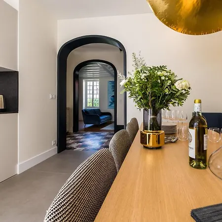 Margot Keyweek Townhouse With Terrace And Jacuzzi Close To Beaches Vakantiehuis *