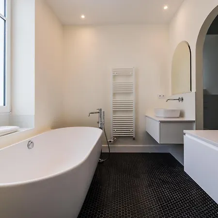 Margot Keyweek Townhouse With Terrace And Jacuzzi Close To Beaches Biarritz
