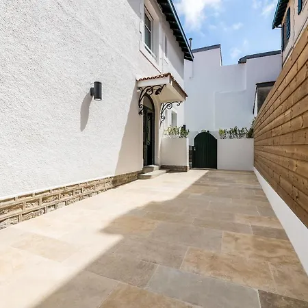 Margot Keyweek Townhouse With Terrace And Jacuzzi Close To Beaches Biarritz