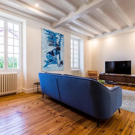 Margot Keyweek Townhouse With Terrace And Jacuzzi Close To Beaches Vakantiehuis Biarritz