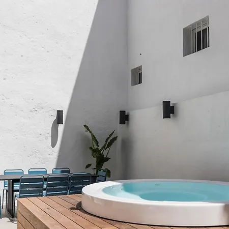 Margot Keyweek Townhouse With Terrace And Jacuzzi Close To Beaches Hébergement de vacances *
